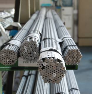 Tubes pour instruments médicaux